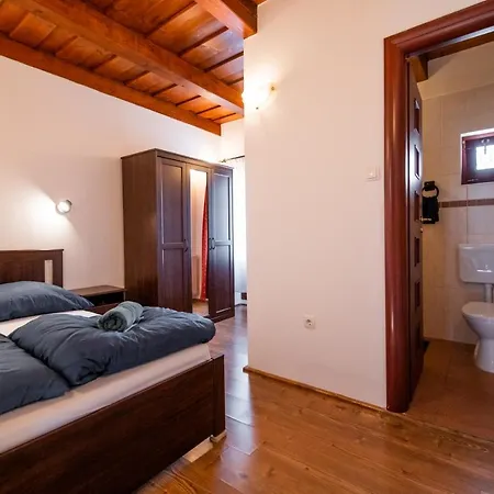 Bed & Breakfast Hollo Vendeghaz